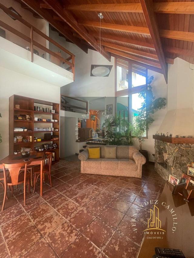 Casa em &aacute;rea nobre de Mogi das cruzes Rua Professor Herval Brasil Mogi das Cruzes - 