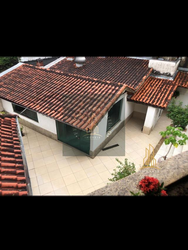 Casa em &aacute;rea nobre de Mogi das cruzes Rua Professor Herval Brasil Mogi das Cruzes - 
