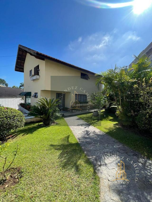 Casa em &aacute;rea nobre de Mogi das cruzes Rua Professor Herval Brasil Mogi das Cruzes - 