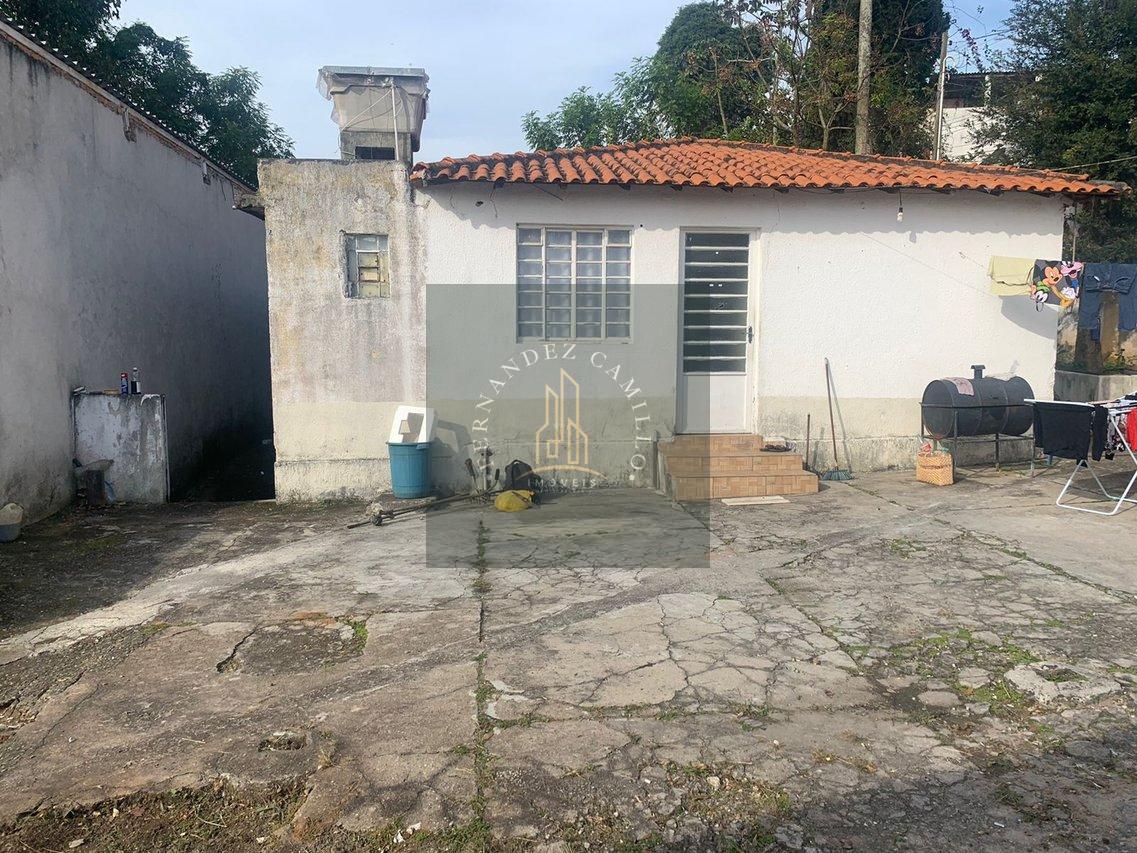 CHÁCARA 1.560M2 COM RESIDÊNCIA + GALPÃO 130M2 / EM ÁREA URBANA / DOC.100% Rua Waldir Carrião Soares Mogi das Cruzes - 