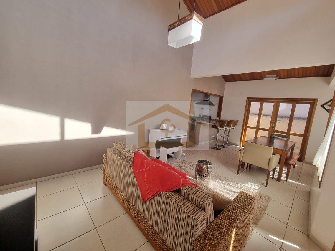 Casa Térrea, 3 quartos sendo um suíte, 2 vagas Clube Completo!!! Alameda José Alencar Gomes da Silva Cotia - 