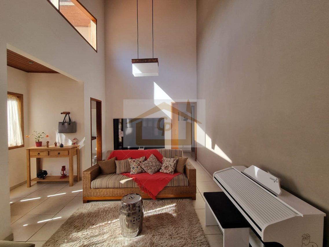 Casa Térrea, 3 quartos sendo um suíte, 2 vagas Clube Completo!!! Alameda José Alencar Gomes da Silva Cotia - 
