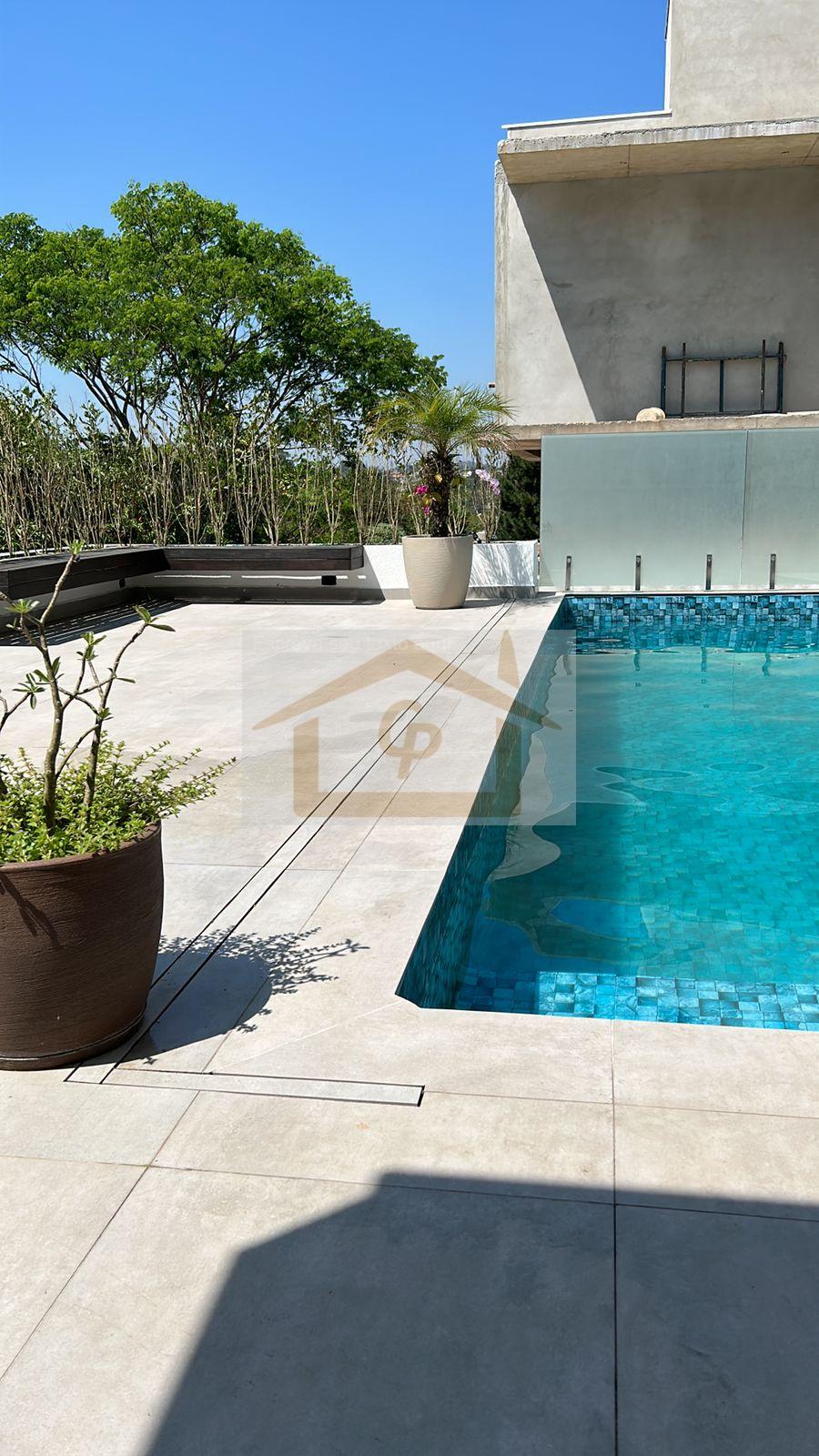 Casa, 4 quartos, 335 m² - Foto 1