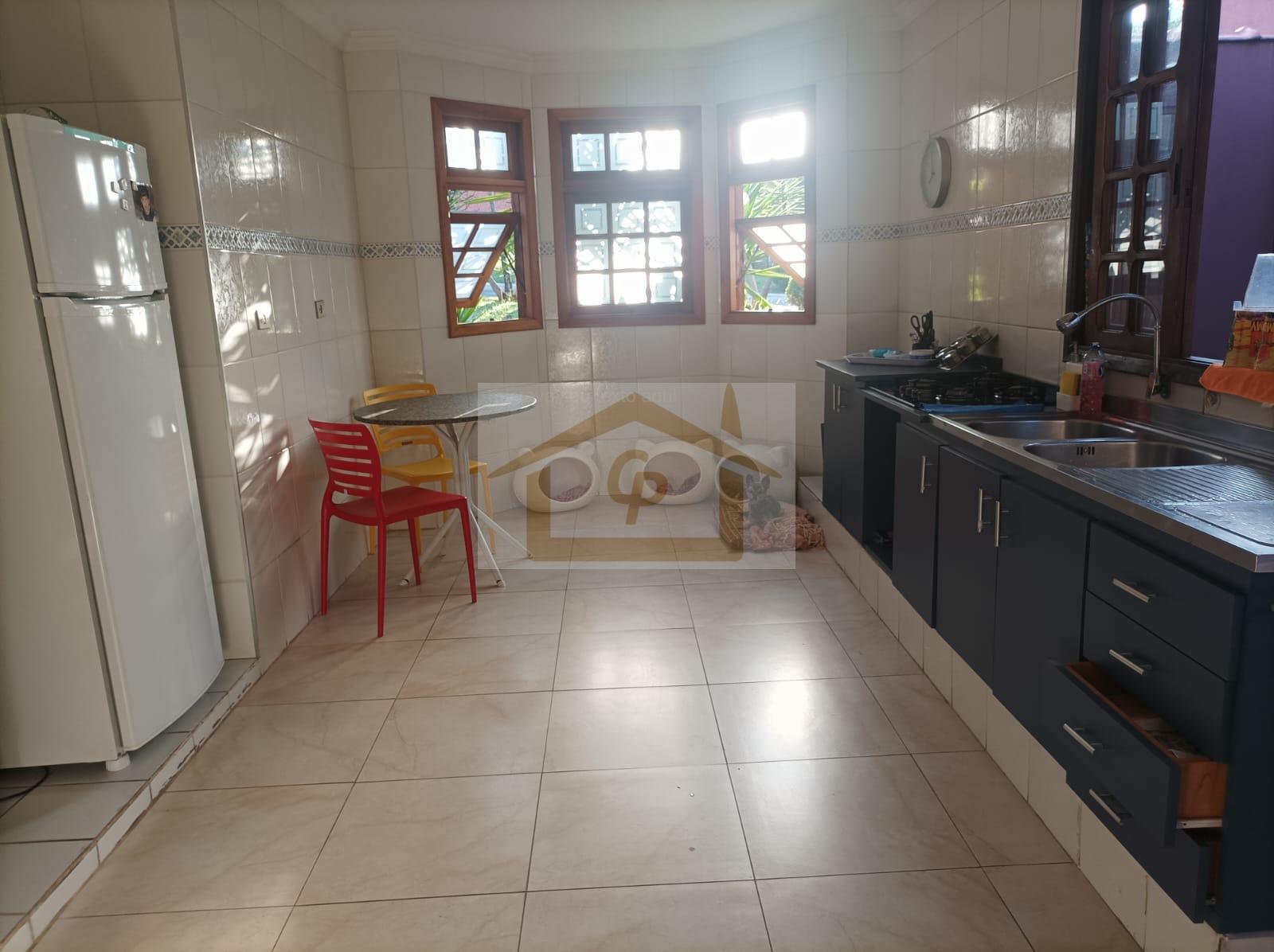 Casa, 3 quartos, 200 m² - Foto 7