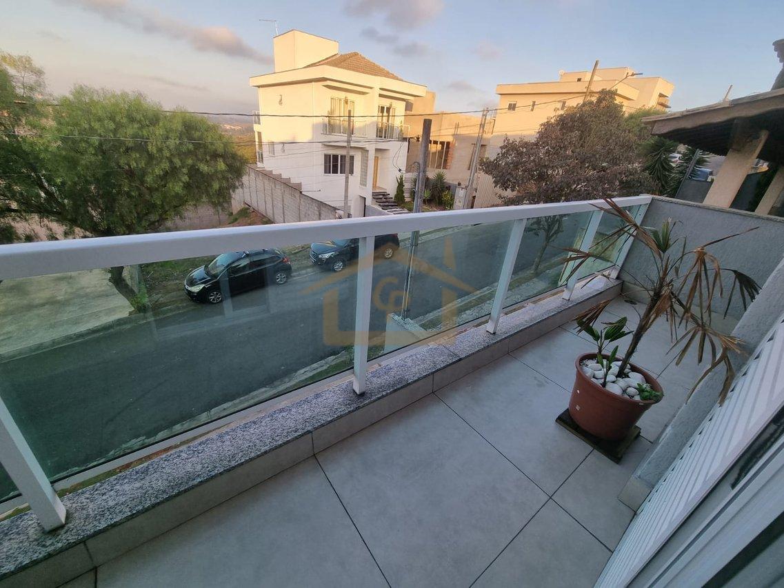 Residencial com clube, casa com 4 quartos, sendo 3 suítes, 6 vagas Alameda Murilo Robles Escolástico Cotia - 