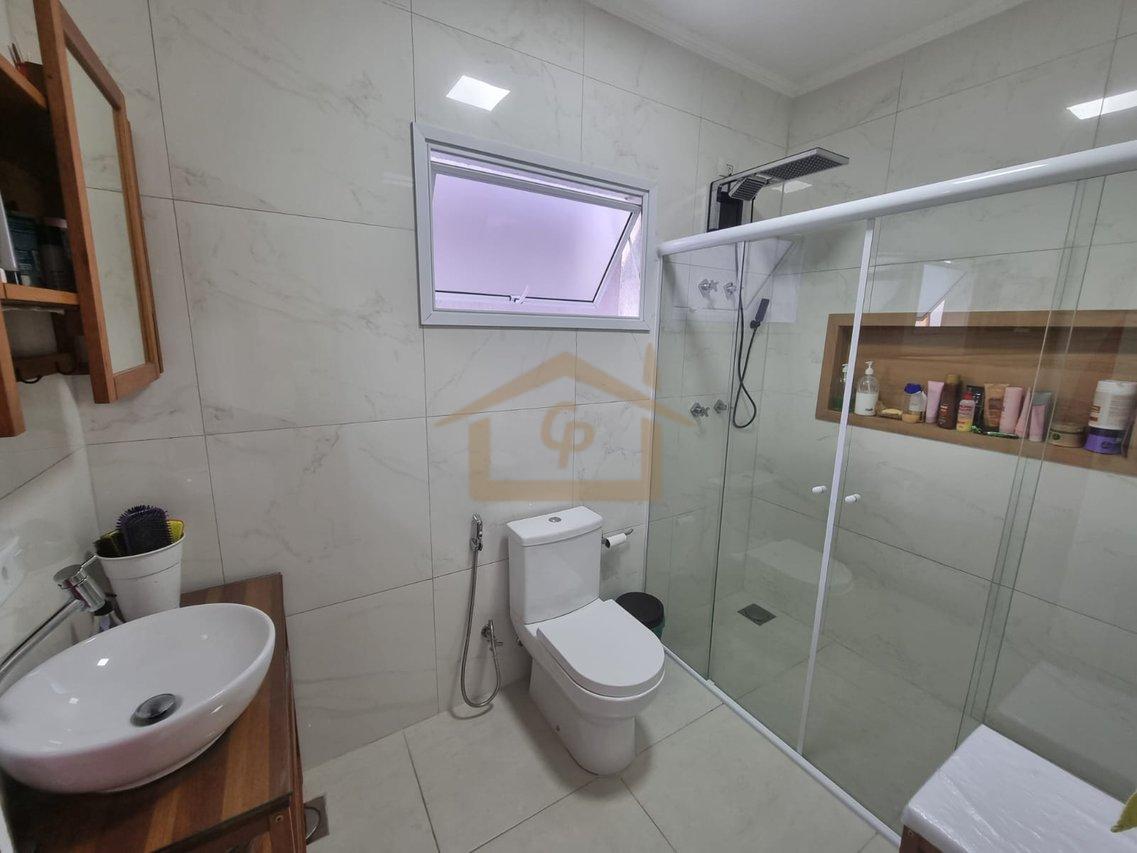 Residencial com clube, casa com 4 quartos, sendo 3 suítes, 6 vagas Alameda Murilo Robles Escolástico Cotia - 