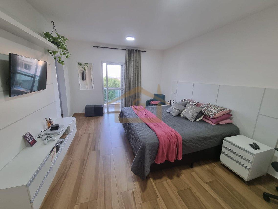 Residencial com clube, casa com 4 quartos, sendo 3 suítes, 6 vagas Alameda Murilo Robles Escolástico Cotia - 