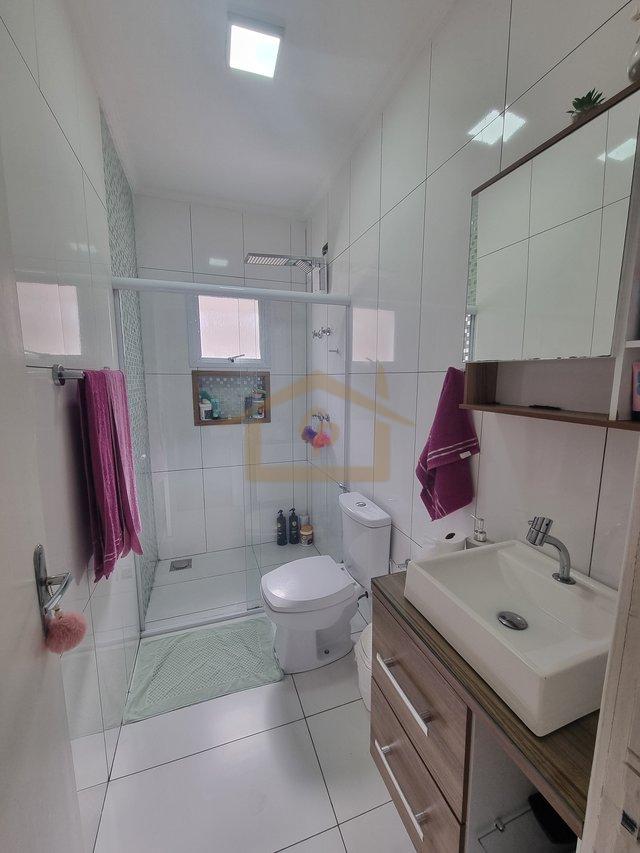 Residencial com clube, casa com 4 quartos, sendo 3 suítes, 6 vagas Alameda Murilo Robles Escolástico Cotia - 