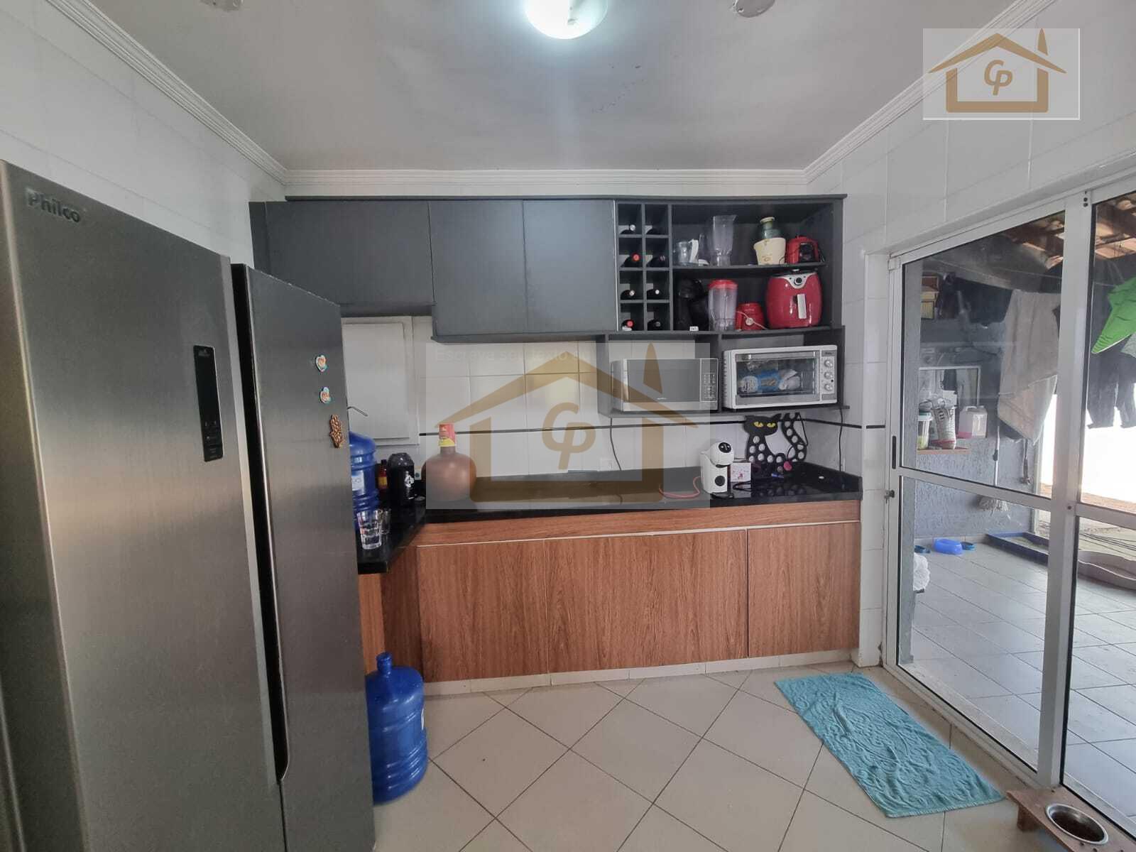 Casa, 4 quartos, 326 m² - Foto 3