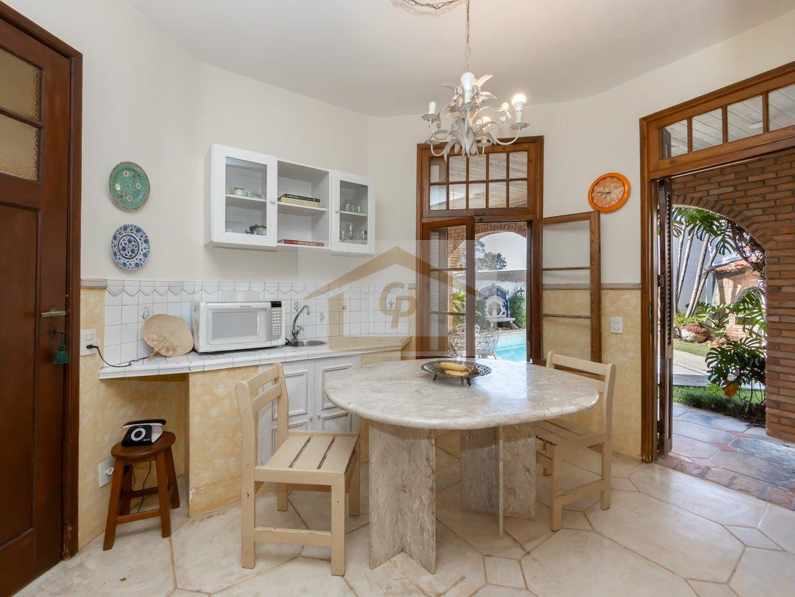 Casa inspirada na região Italiana da Toscana , 4 suítes *escritório, 4 vagas Rua Diamante Jandira - 