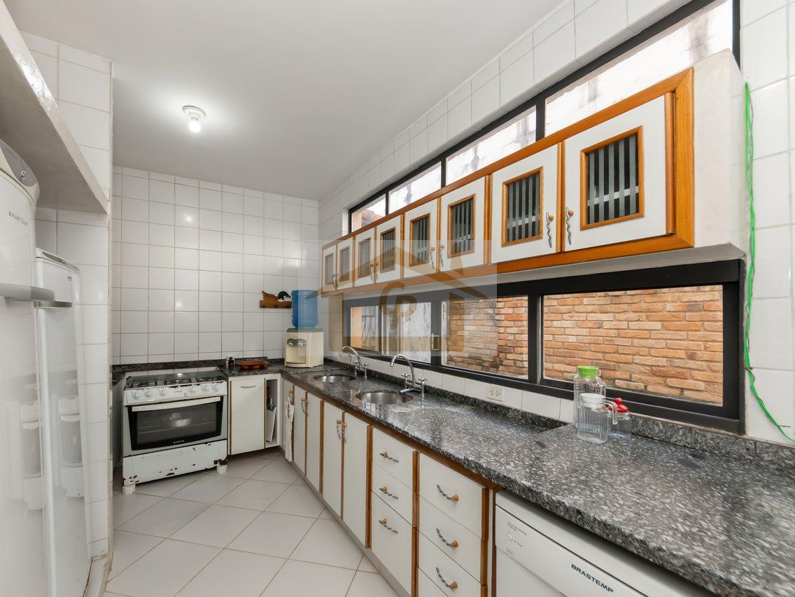 Casa inspirada na região Italiana da Toscana , 4 suítes *escritório, 4 vagas Rua Diamante Jandira - 