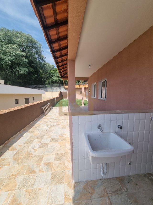 Casa na região Granja Viana, *Térrea , 3 suítes, 4 vagas Alameda Lírios do Vale Cotia - 