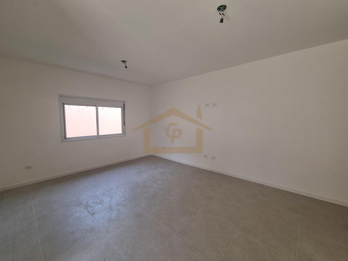 Casa na região Granja Viana, *Térrea , 3 suítes, 4 vagas Alameda Lírios do Vale Cotia - 