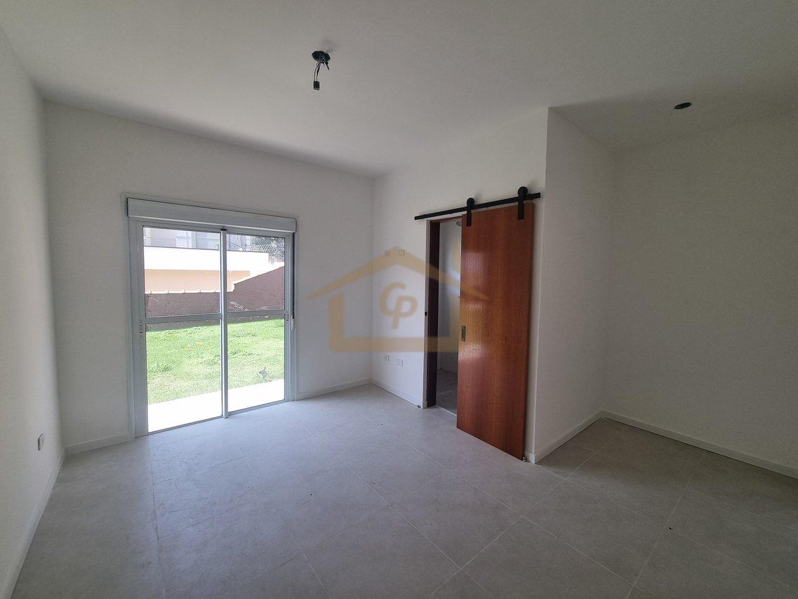 Casa na região Granja Viana, *Térrea , 3 suítes, 4 vagas Alameda Lírios do Vale Cotia - 