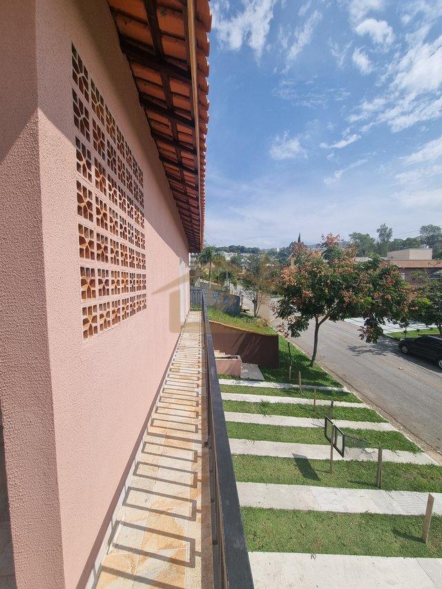 Casa na região Granja Viana, *Térrea , 3 suítes, 4 vagas Alameda Lírios do Vale Cotia - 