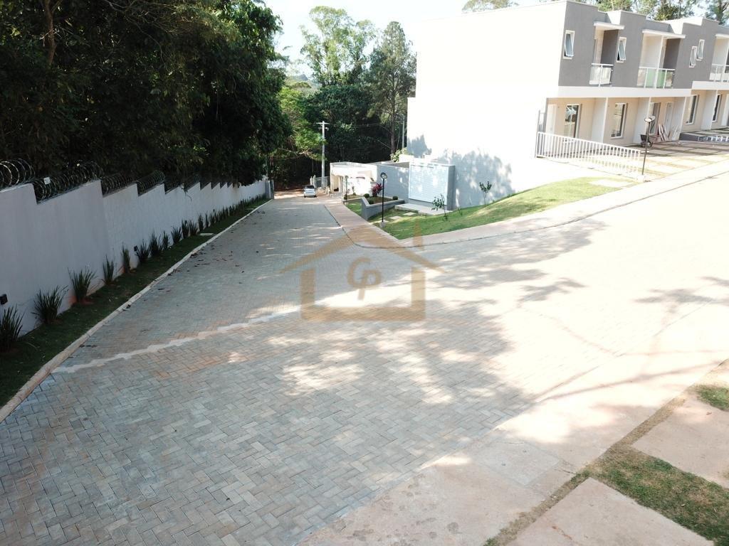 Pronto! Morada Verde! Residencial com 36 casas, 3 quartos, 2 vagas Rua dos Engenheiros Cotia - 