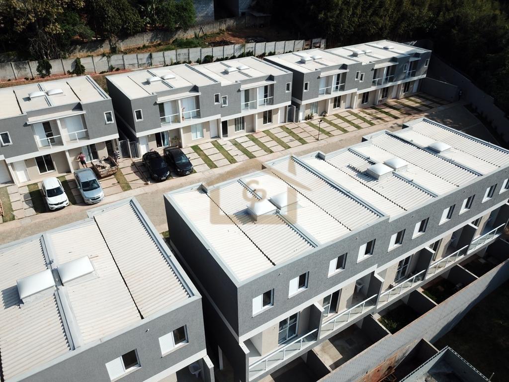 Pronto! Morada Verde! Residencial com 36 casas, 3 quartos, 2 vagas Rua dos Engenheiros Cotia - 