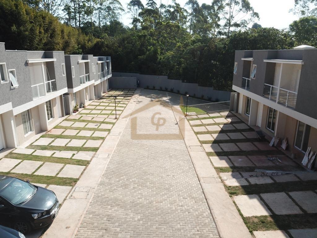 Pronto! Morada Verde! Residencial com 36 casas, 3 quartos, 2 vagas Rua dos Engenheiros Cotia - 