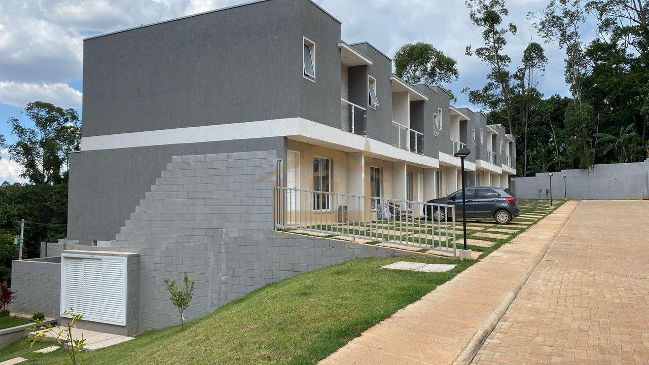 Pronto! Morada Verde! Residencial com 36 casas, 3 quartos, 2 vagas Rua dos Engenheiros Cotia - 