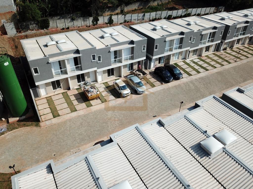 Pronto! Morada Verde! Residencial com 36 casas, 3 quartos, 2 vagas Rua dos Engenheiros Cotia - 