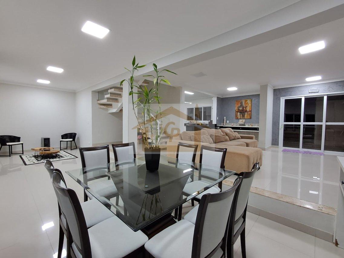 3 amplas su&iacute;tes repleta de arm&aacute;rios, sendo duas avarandadas com vista espetacular, 4 vagas Alameda Sabiá Itapevi - 