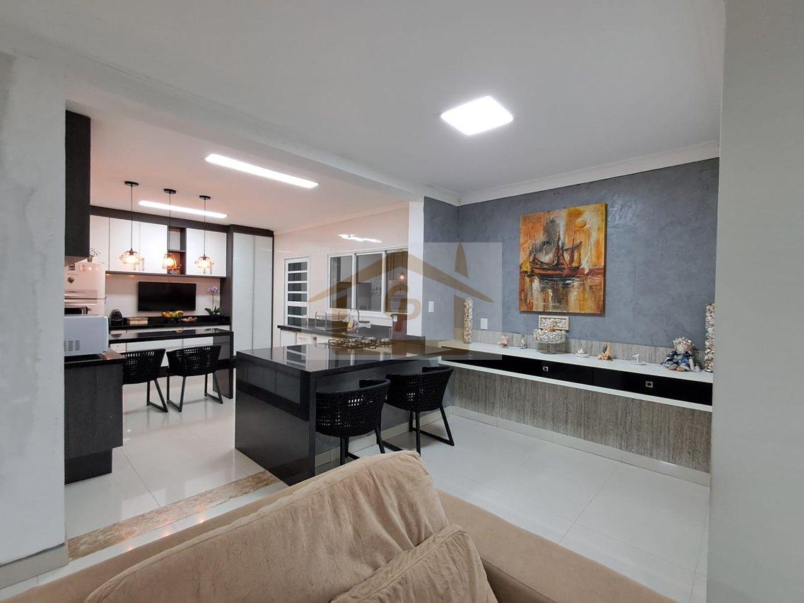 3 amplas su&iacute;tes repleta de arm&aacute;rios, sendo duas avarandadas com vista espetacular, 4 vagas Alameda Sabiá Itapevi - 