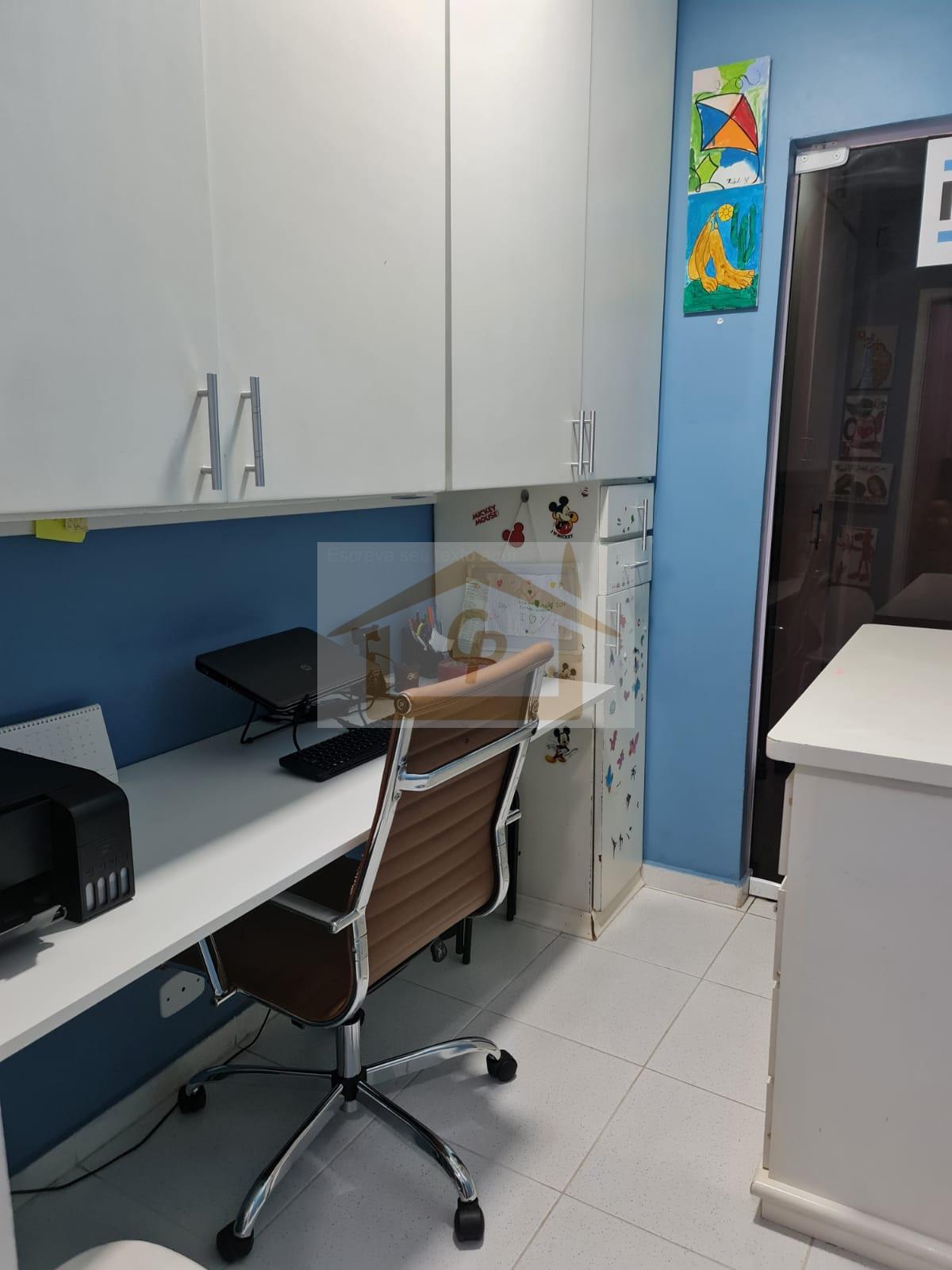 Regi&atilde;o Central de Alphaville, 3 quartos sendo um su&iacute;te, 2 vagas Alameda Itapecuru Barueri - 