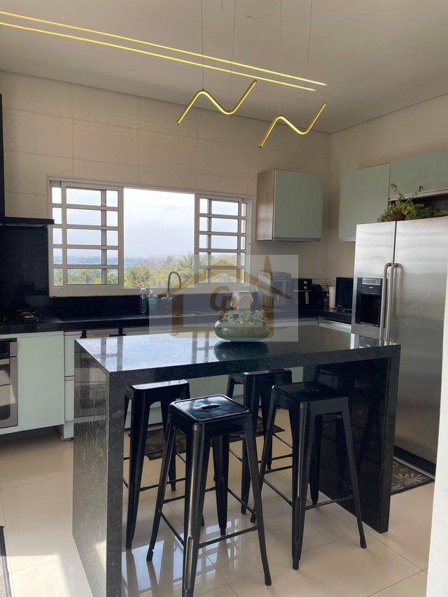 Excelente Aquisição, 3 suítes, 4 vagas, *Jacuzzi para 8 pessoas Estrada Carlos Antônio Pereira de Castro Cotia - 