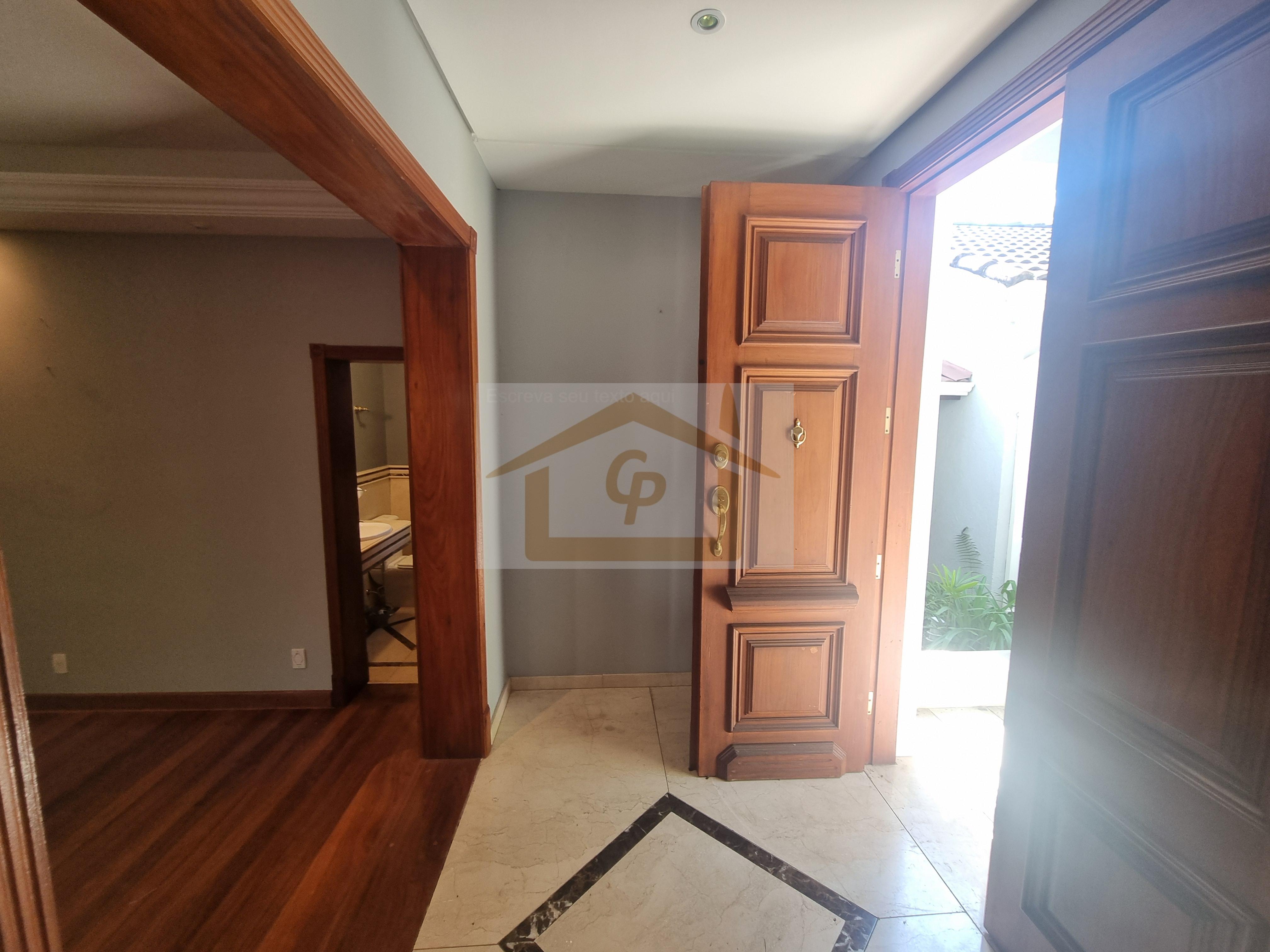IMPEC&Aacute;VEL!  AO LADO DO SHOPPING GRANJA VIANA, 3 QUARTOS SENDO UM SUITE, 4 VAGAS Rua João de Barro Cotia - 