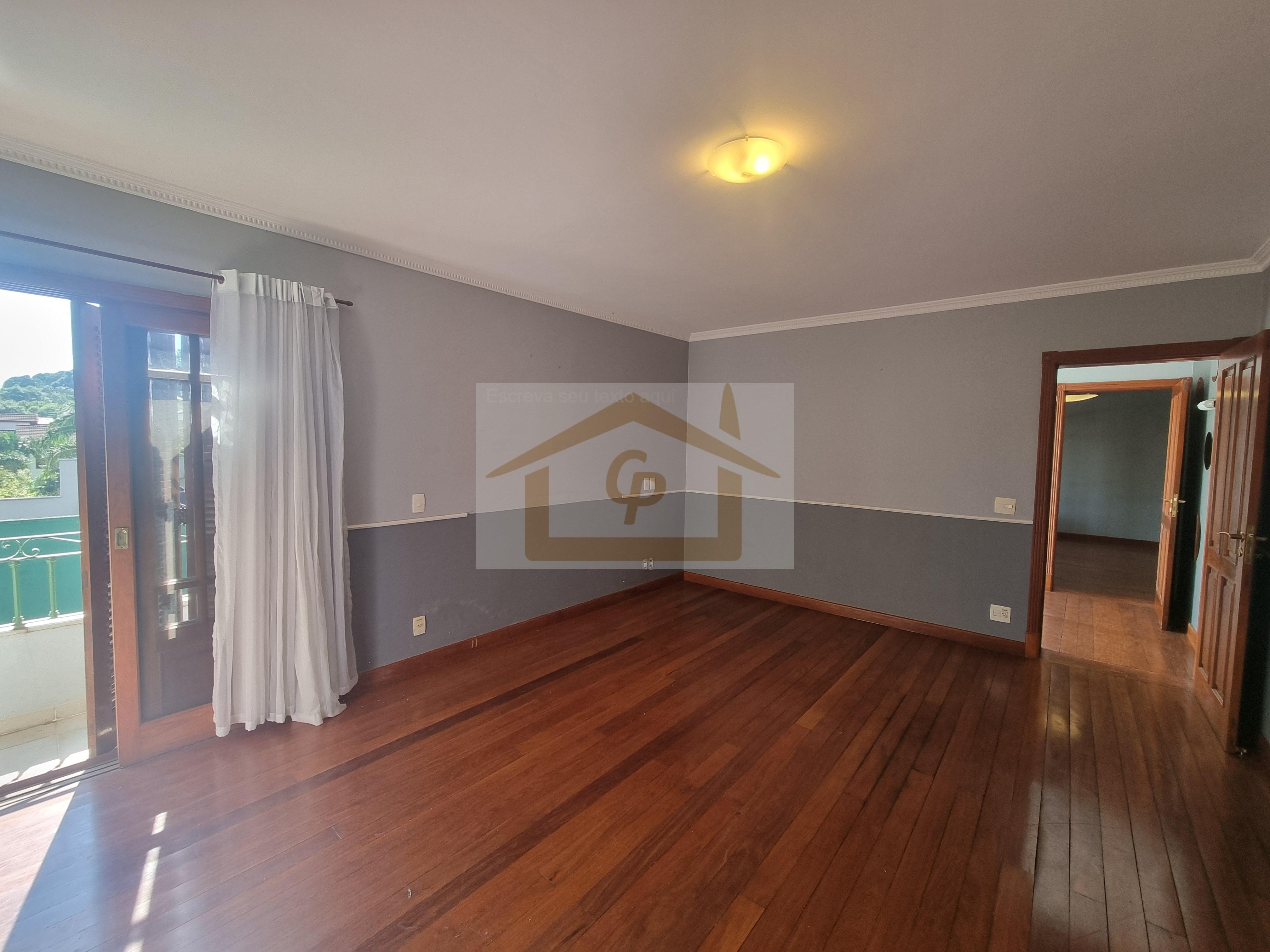 IMPEC&Aacute;VEL!  AO LADO DO SHOPPING GRANJA VIANA, 3 QUARTOS SENDO UM SUITE, 4 VAGAS Rua João de Barro Cotia - 