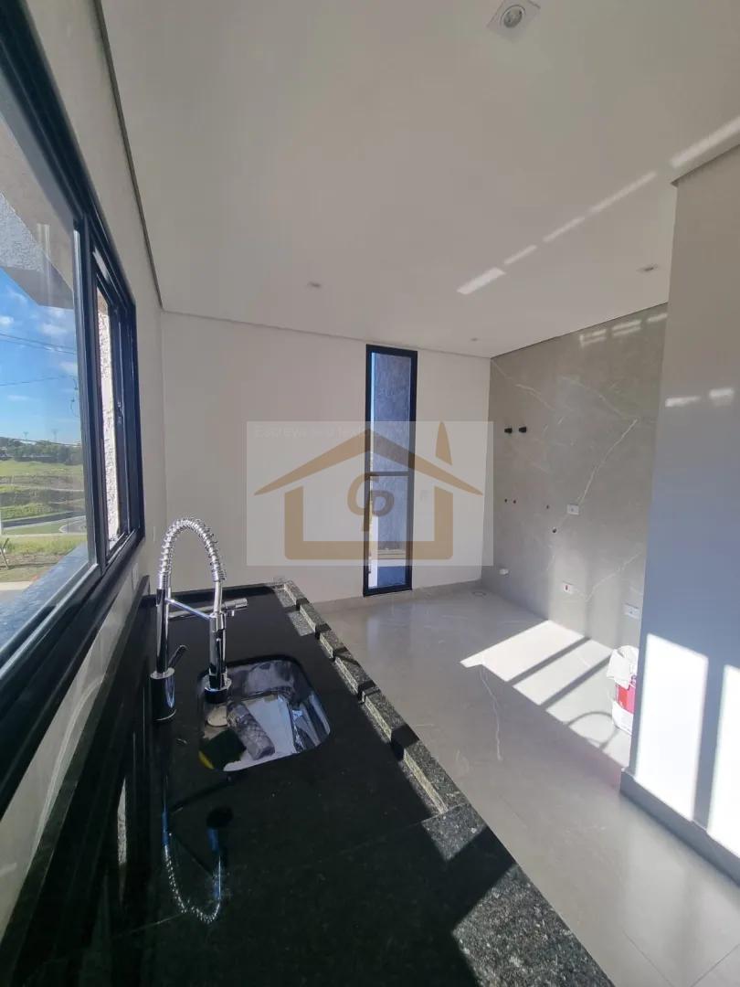 Casa com 3 quartos (um su&iacute;te), 3 vagas. Novidade na Granja Viana! Estrada da Boa Vista Cotia - 