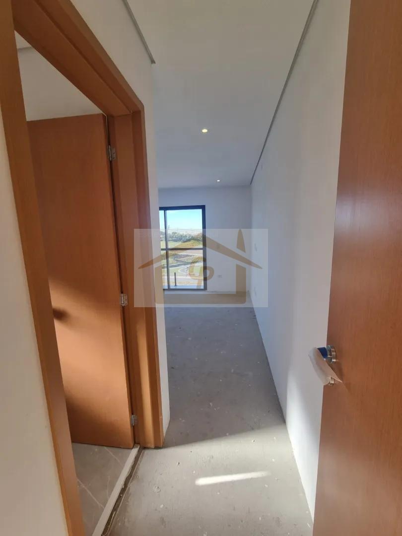 Casa com 3 quartos (um su&iacute;te), 3 vagas. Novidade na Granja Viana! Estrada da Boa Vista Cotia - 