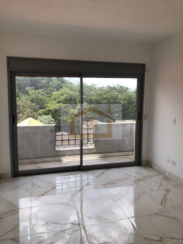 Segurança e praticidade, 206m2, 3 suítes, 4 vagas quintal com Jacuzzi!!! Rua Gagliari Cotia - 