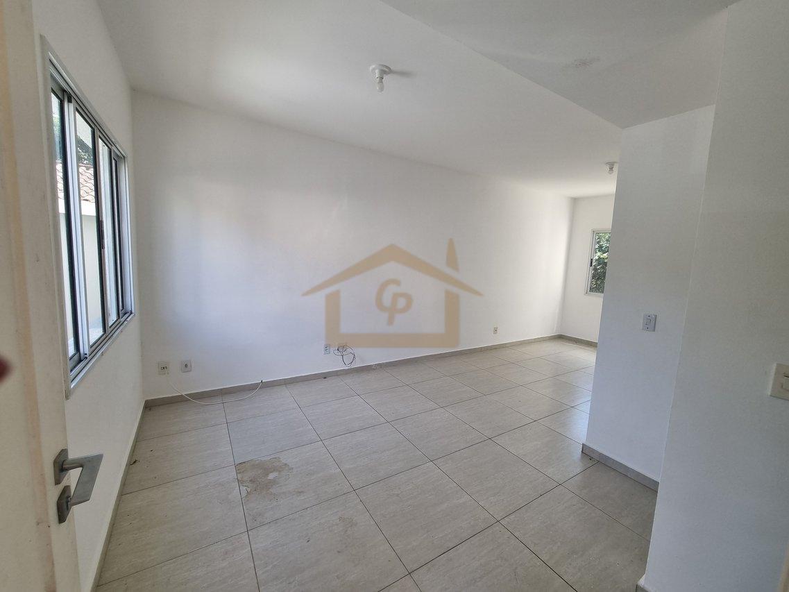 3 quartos sendo um suíte + uma sala no andar inferior Estrada do Capuava Cotia - 