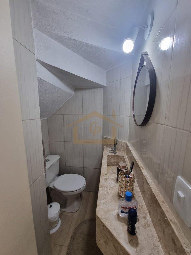 Bela área Gourmet 3 quartos sendo um suíte, forno de pizza, fogão e churrasqueira, 2 vagas Estrada do Capuava Cotia - 