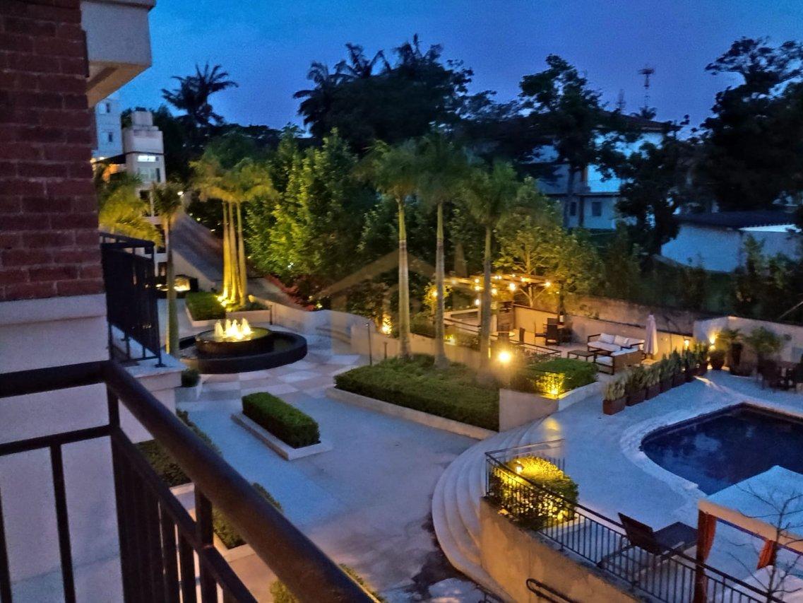 Apartamento , 38m2 sofisticação ao seu ritmo, com tudo muito perto! Avenida São Camilo Cotia - 