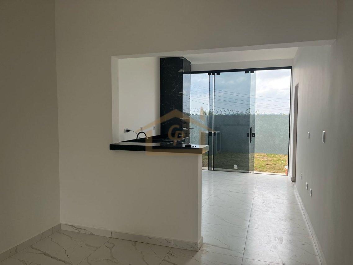 Casa térrea , Novidade, 3 quartos sendo um suíte, 2 vagas - Vargem Grande Paulista - 