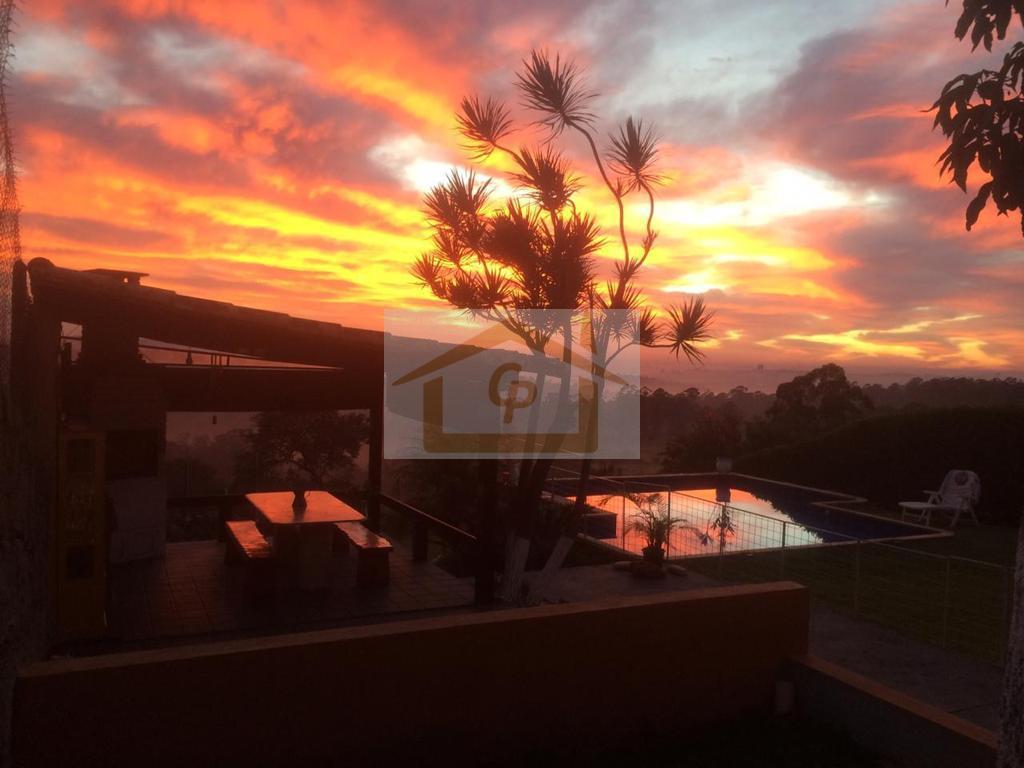 Casa, 4 quartos, 325 m² - Foto 1