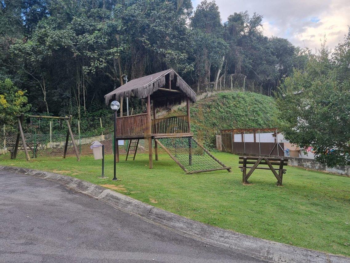Iluminação embutida! Natureza!!! 3 quartos, 2 vagas Rua Guarujá Cotia - 