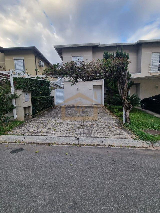 Iluminação embutida! Natureza!!! 3 quartos, 2 vagas Rua Guarujá Cotia - 
