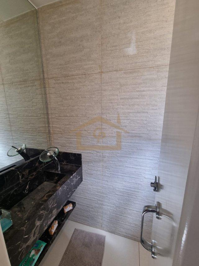 Casa com piscina, 3 quartos sendo um suíte, 2 vagas Estrada do Capuava Cotia - 