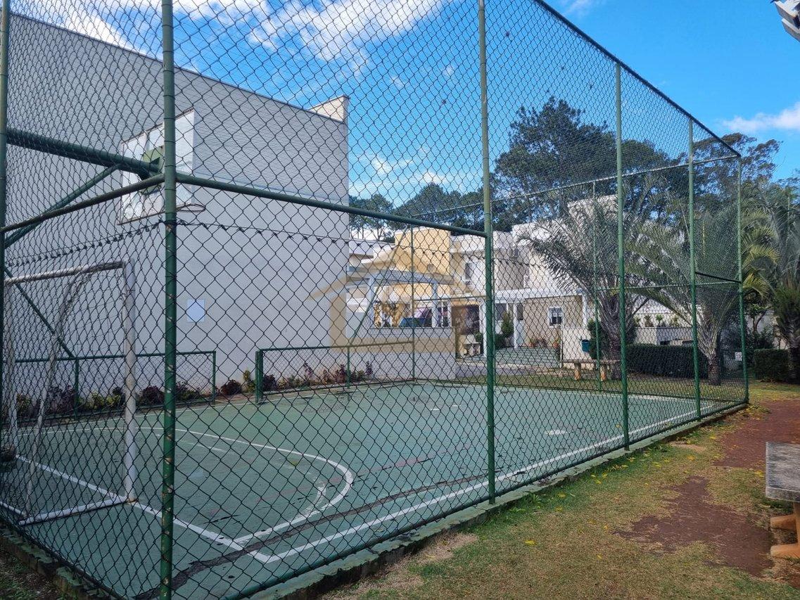 Casa com piscina, 3 quartos sendo um suíte, 2 vagas Estrada do Capuava Cotia - 