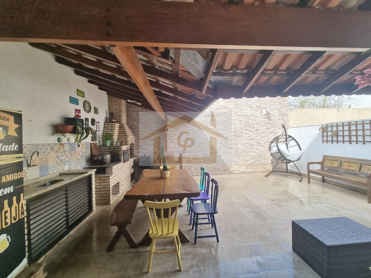 Casa, 3 quartos, 142 m² - Foto 1