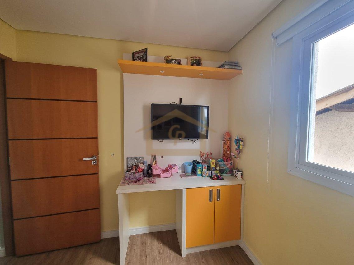 Charmosa! 3 quartos, sendo um suíte, varanda 2 vagas - Cotia - 