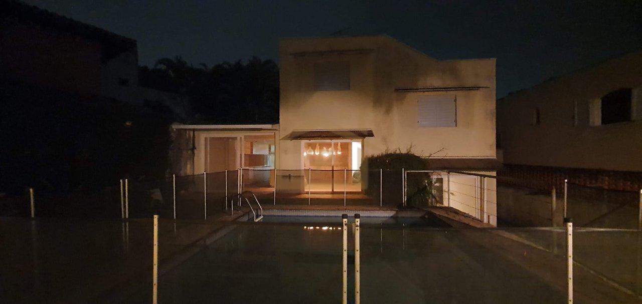 Segurança para a família! 4 Suítes, 4 vagas Rua Azaléia Jandira - 