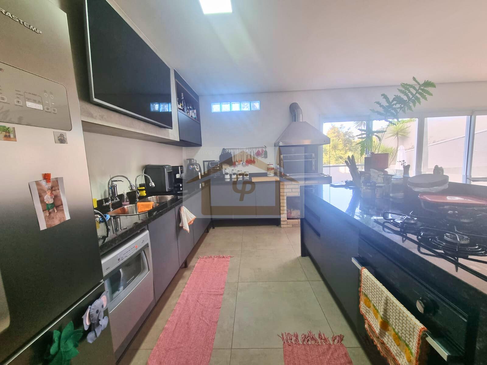 Casa, 3 quartos, 214 m² - Foto 8