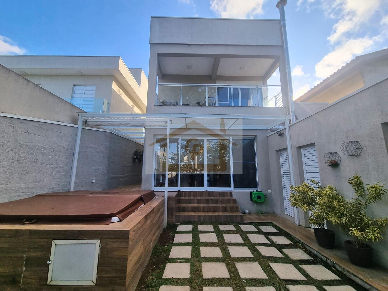 Casa, 3 quartos, 214 m² - Foto 1