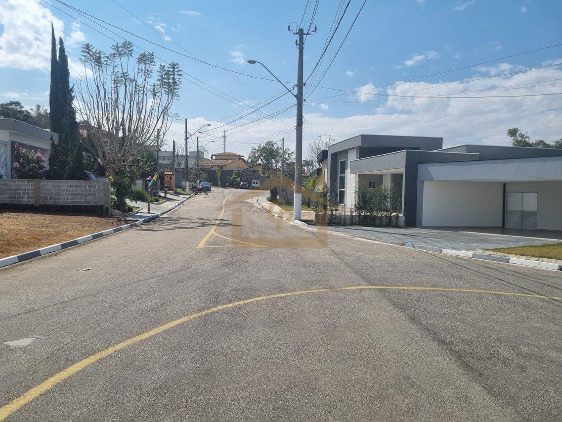 Encante a família, 3 quartos (1 suíte, espaço para o closet), 4 vagas Estrada da Mineração Ouro Branco Vargem Grande Paulista - 
