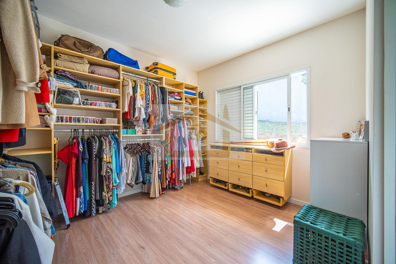 Casa, 4 quartos, 250 m² - Foto 28