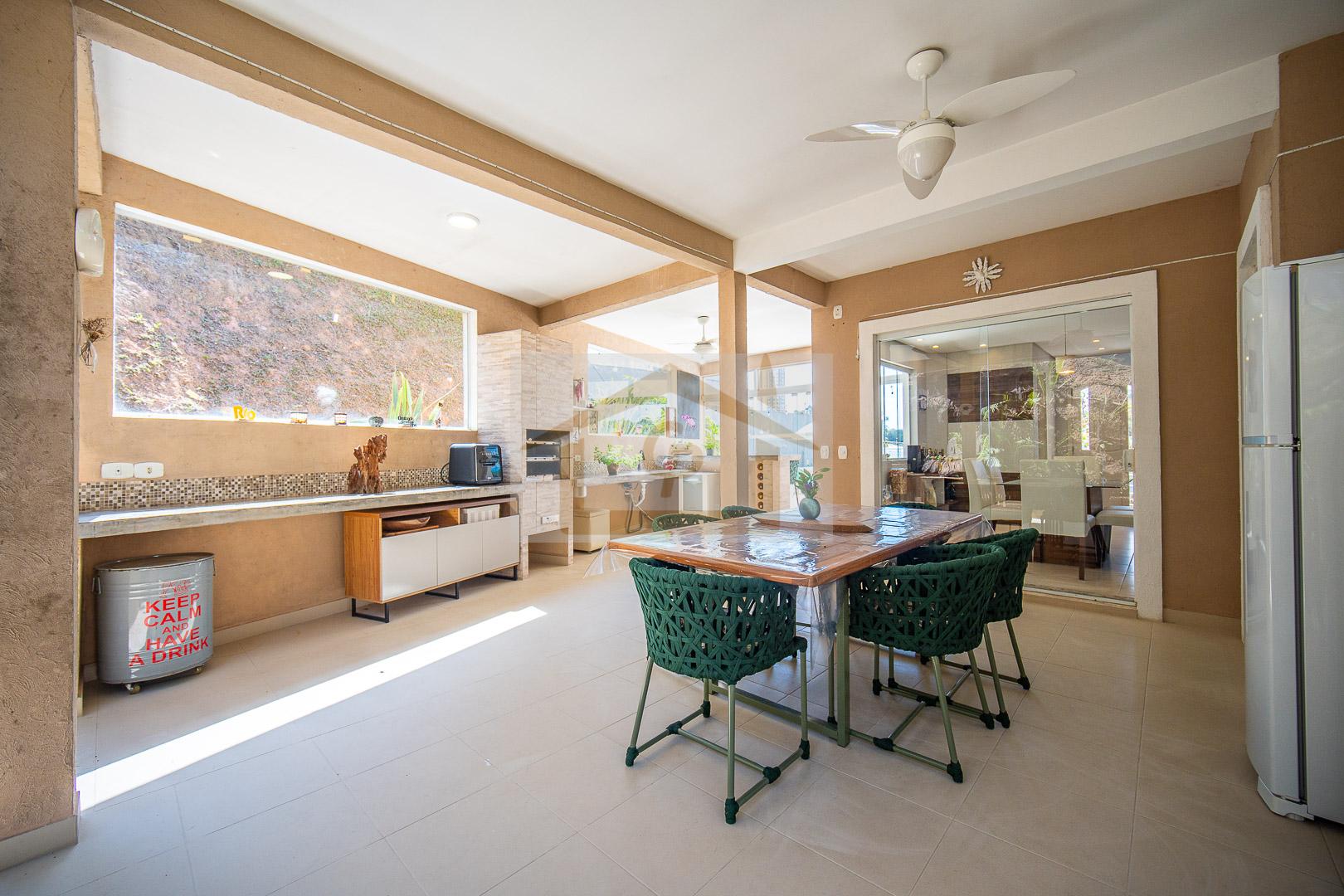 Casa, 4 quartos, 250 m² - Foto 13